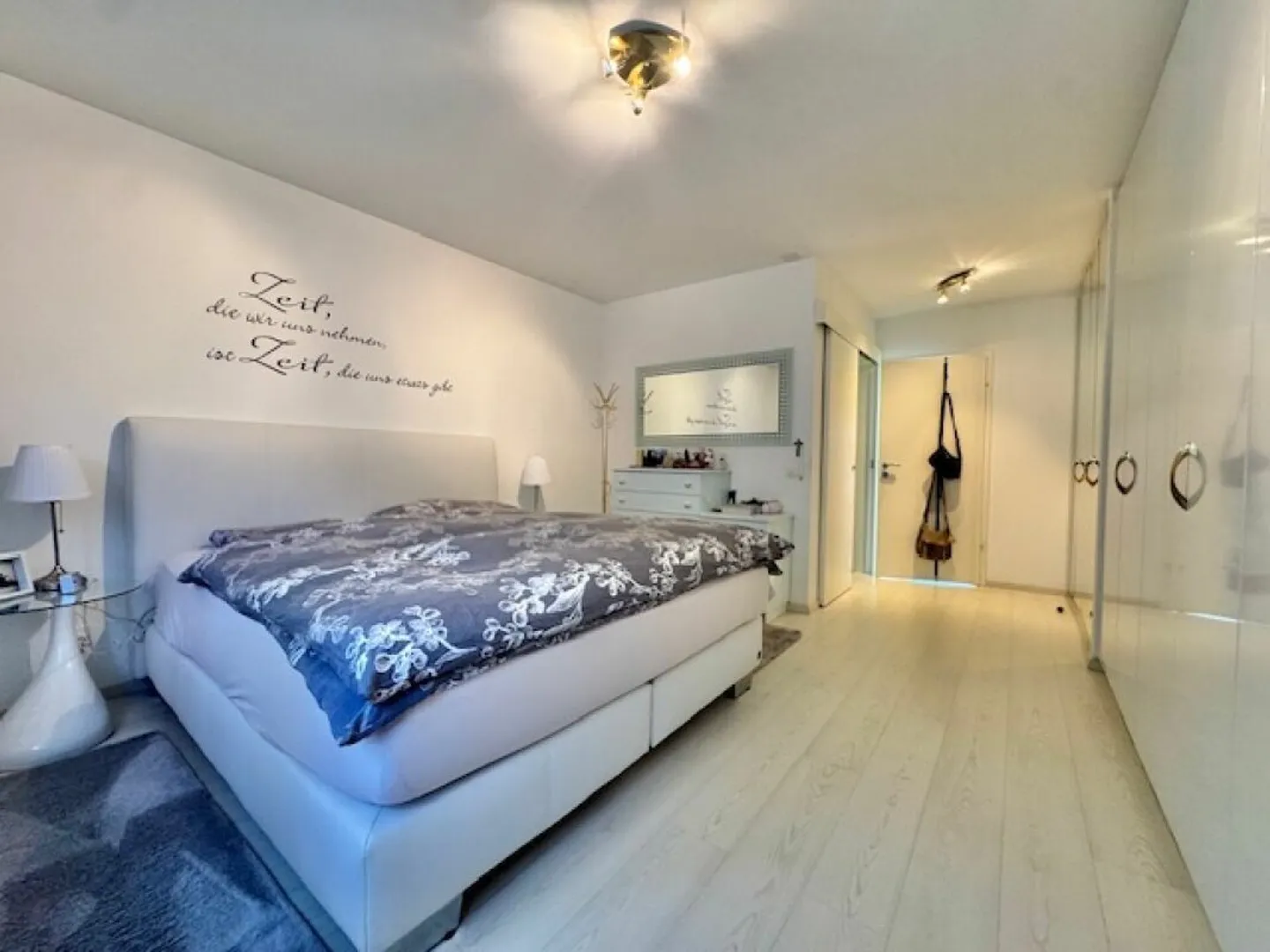 ZU VERKAUFEN IN MINUSIO - GERÄUMIGE 4.5-ZIMMER-WOHNUNG IM EG MIT SEEBLICK (SEKUNDÄRE WOHNUNG) - Foto 15 von 30