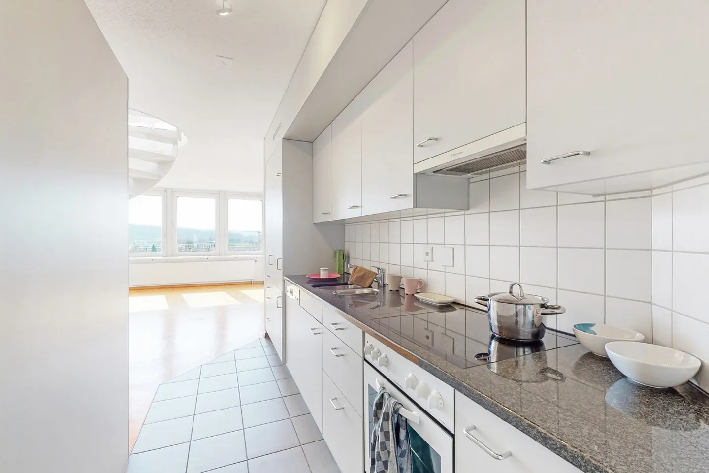 Above the rooftops of Solothurn - Gallery apartment in a central location! - Photo 6 of 13