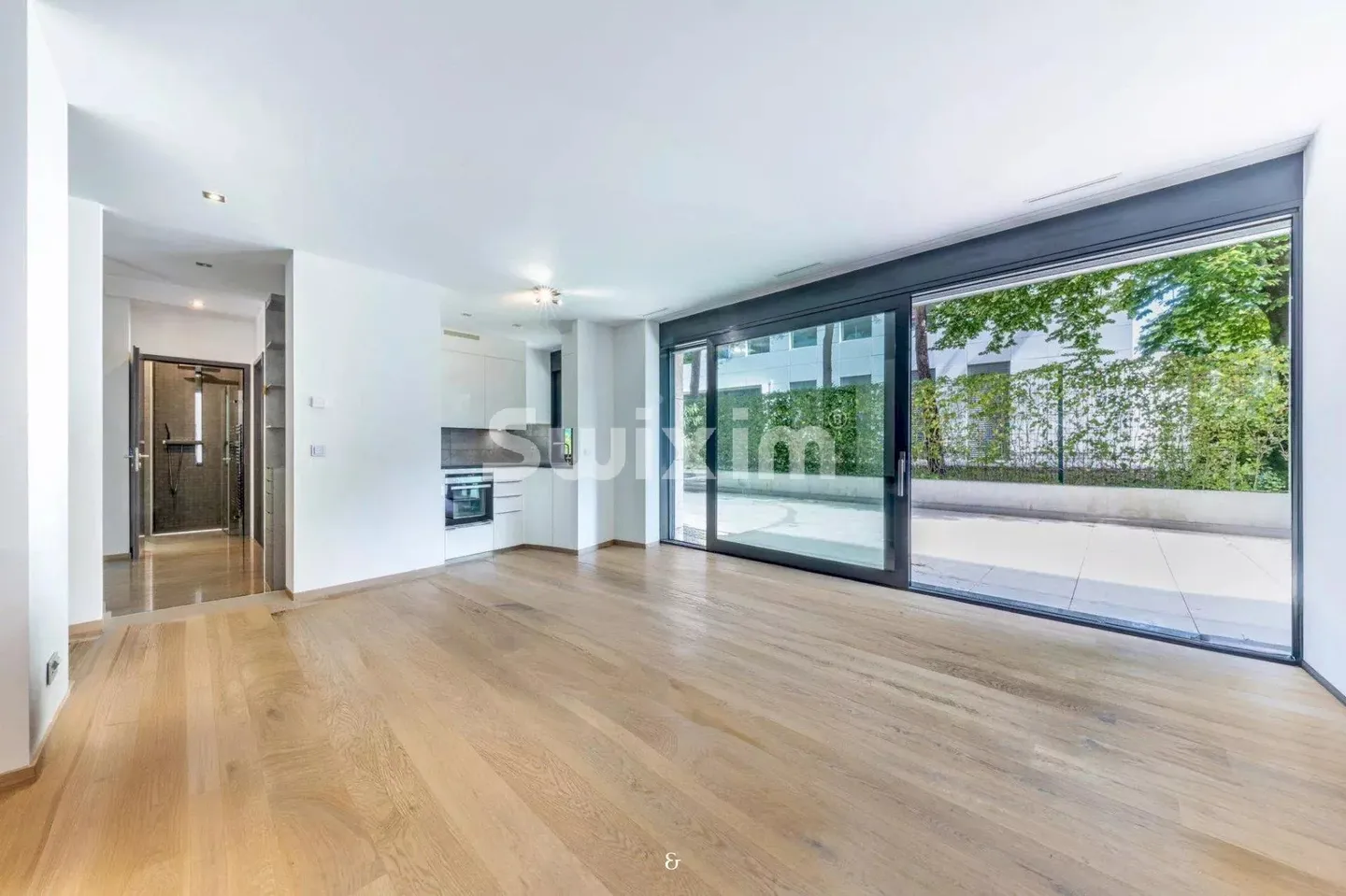 Appartement de Luxe avec Terrasse - Photo 2 sur 2
