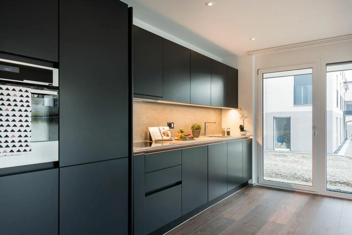 Appartamento da giardino soleggiato da sogno nel verde! - Foto 1 di 11