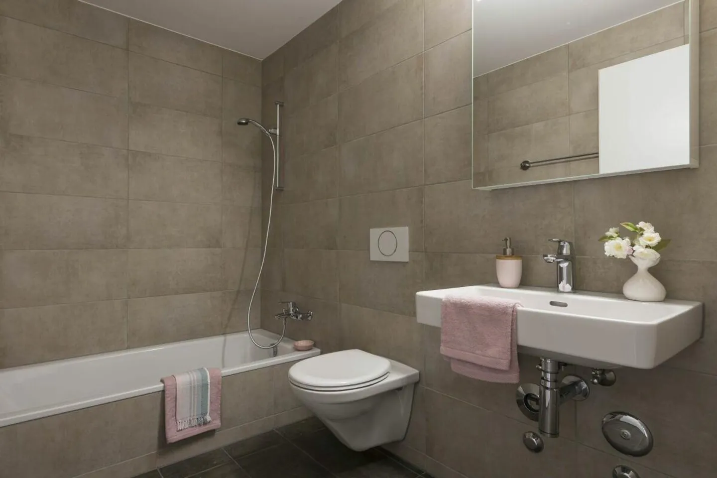 Appartamento da giardino soleggiato da sogno nel verde! - Foto 8 di 11