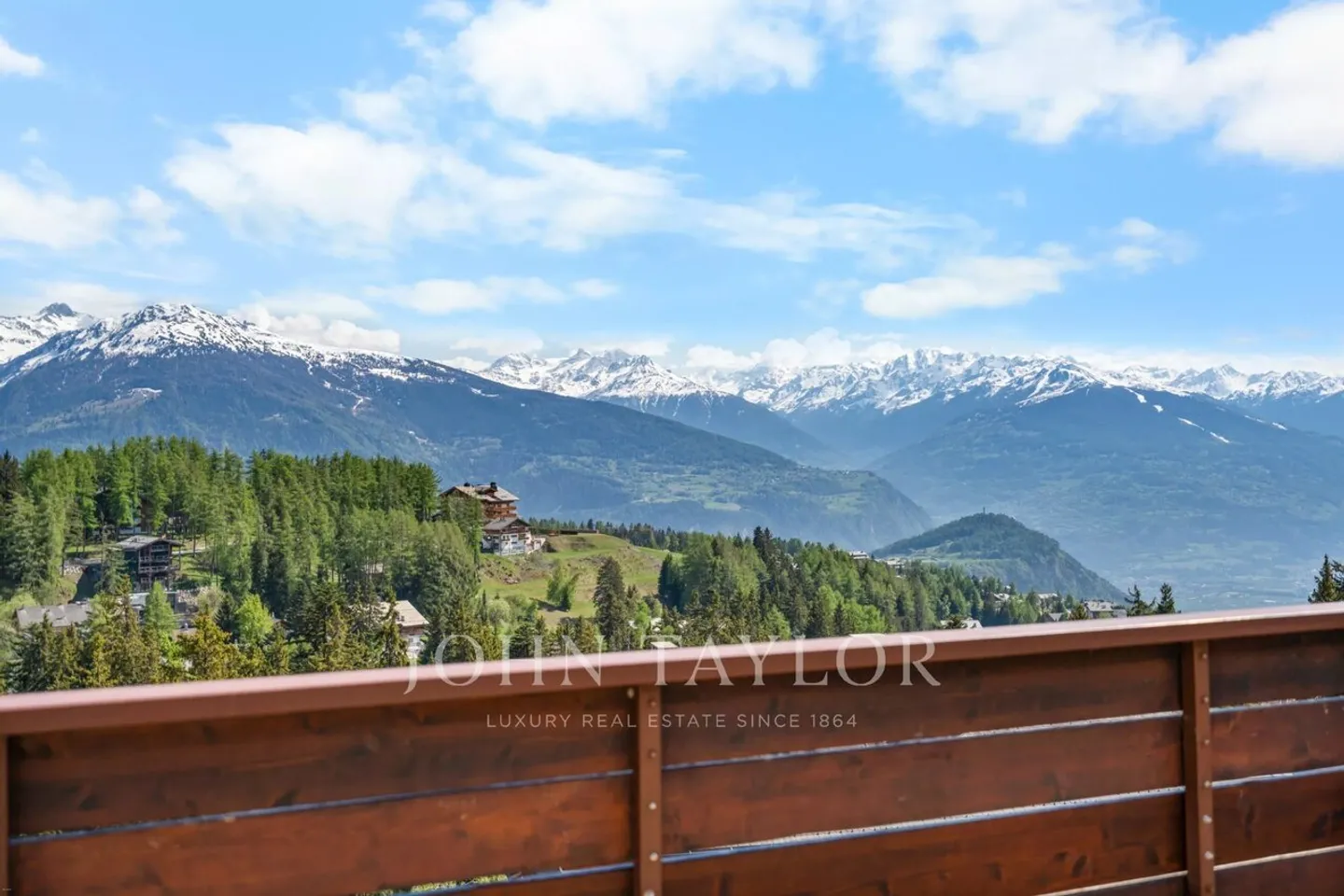 Attique avec Terrasse & Vue Alpestre - Photo 9 sur 13