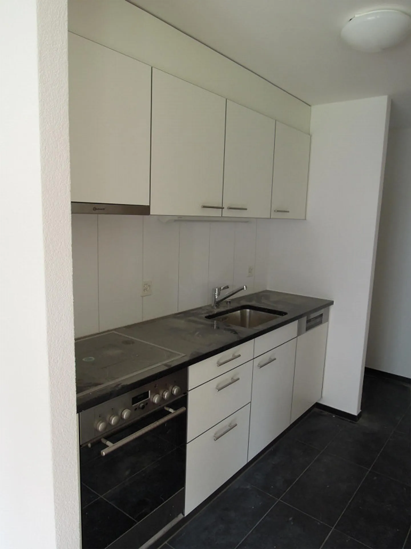 Bella appartamento di 2,5 stanze in uno sviluppo verde! - Foto 4 di 10