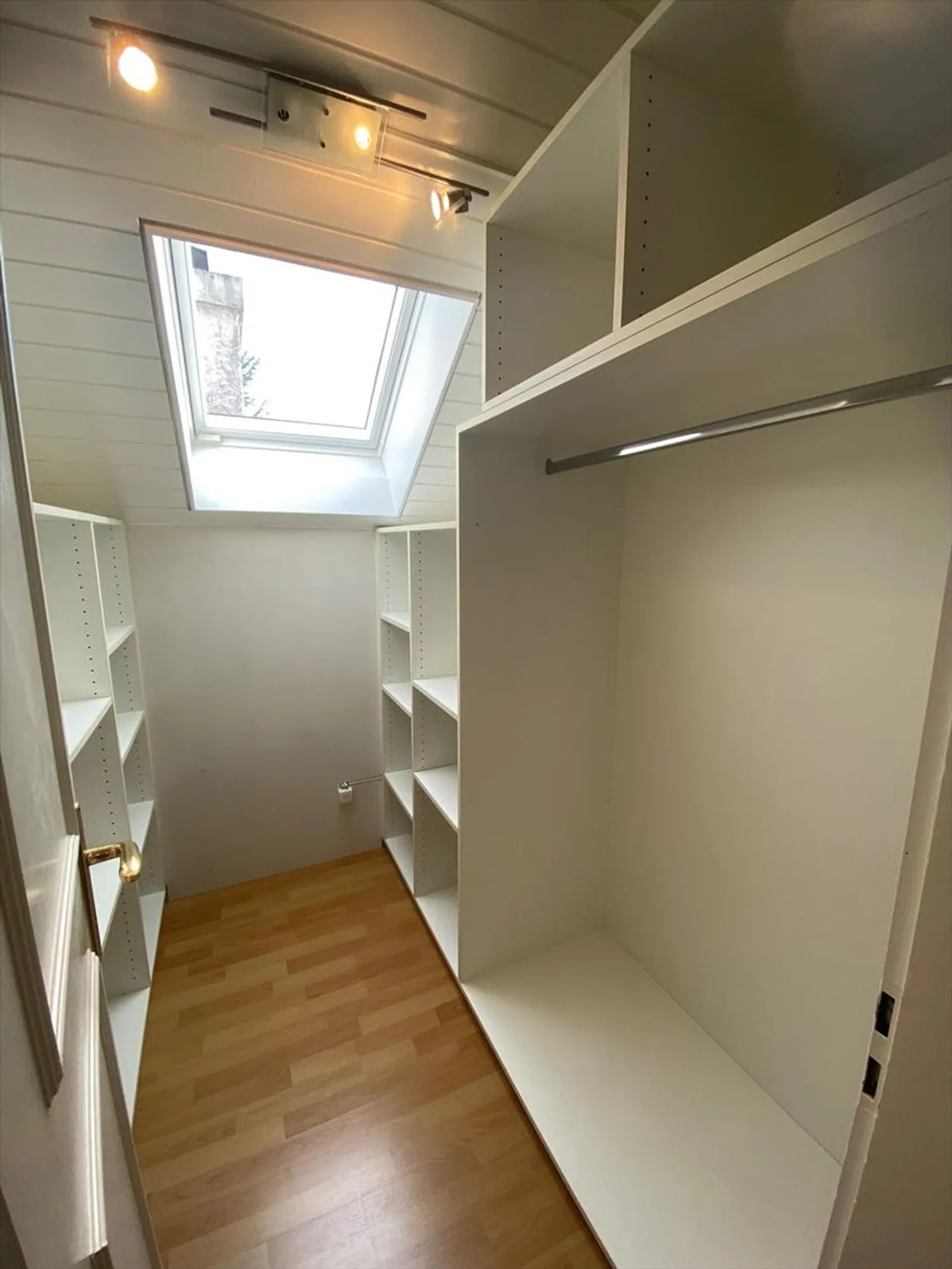 7-room house - Photo 5 of 6