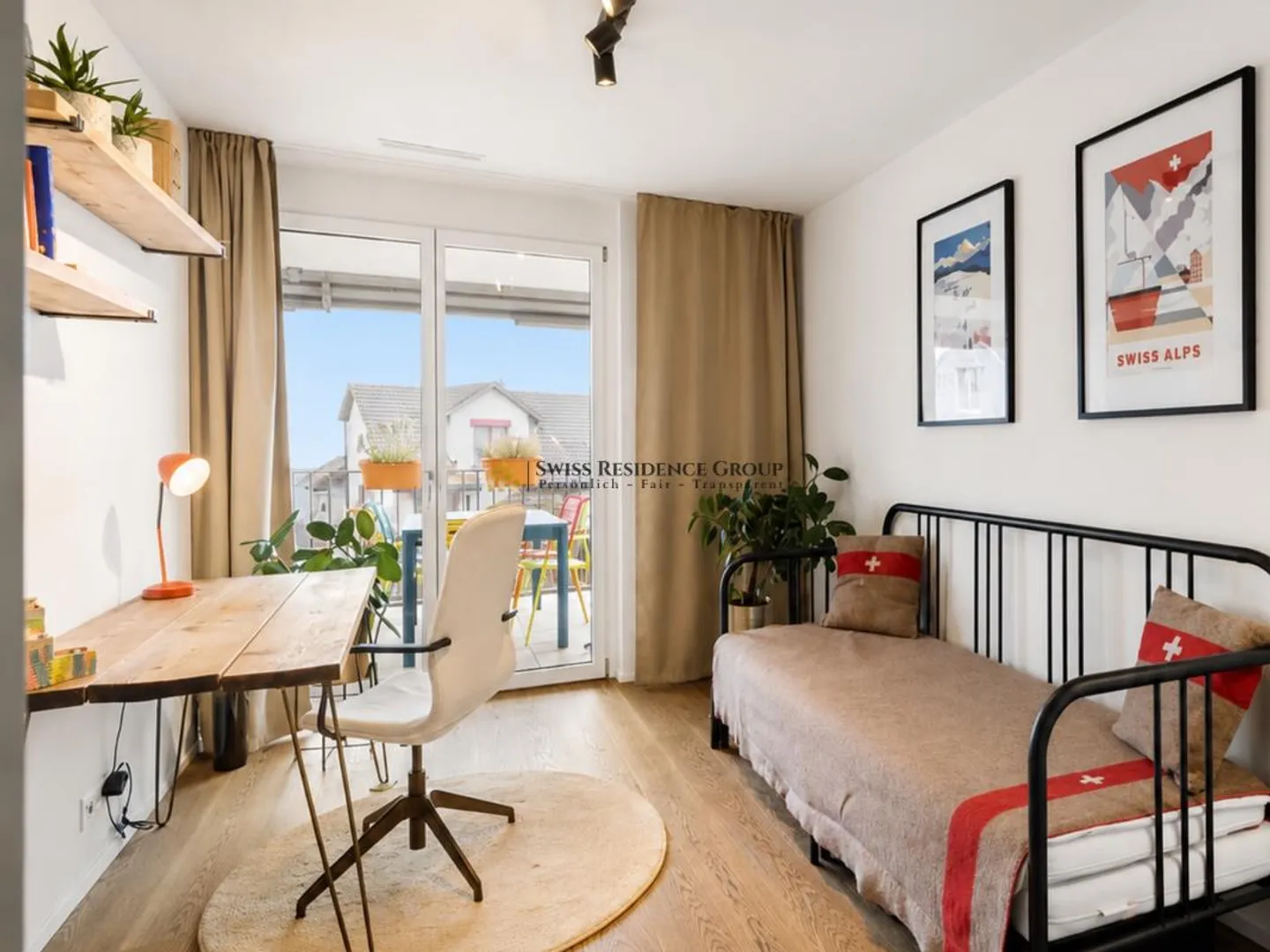 Standard di proprietà moderno con vista sul lago e sulla montagna - Foto 13 di 18