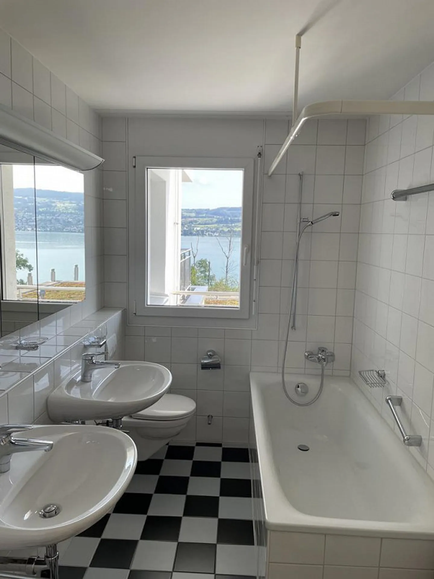 4.5-Zimmerwohnung im EG in familienfreundlicher Überbauung - Foto 5 di 7