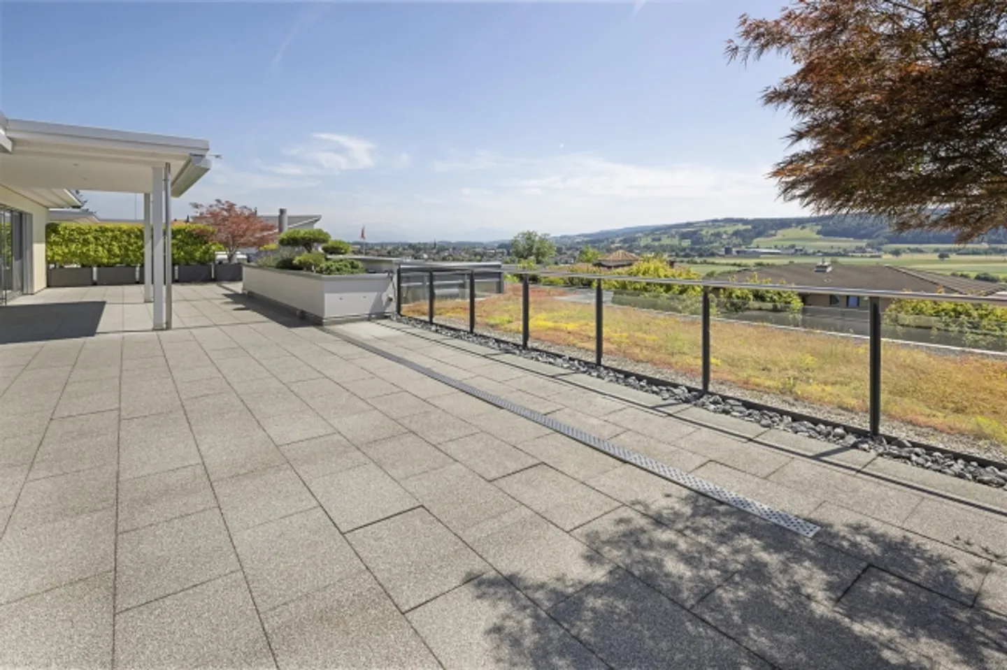 Miracolo di spazio elegante con terrazza e panorama alpino - Foto 14 di 15