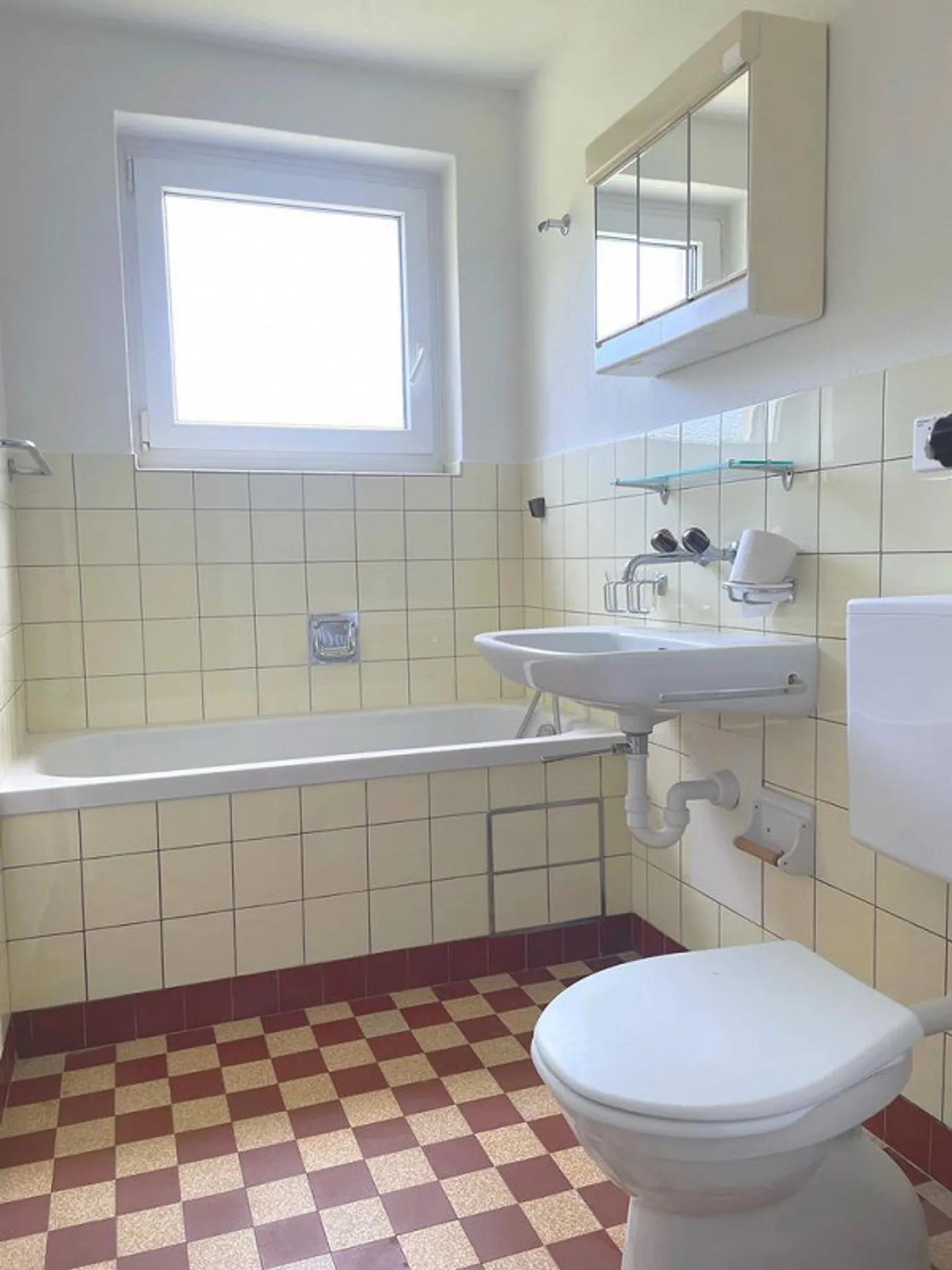 Appartamento in un ambiente verde con balcone - Foto 7 di 10