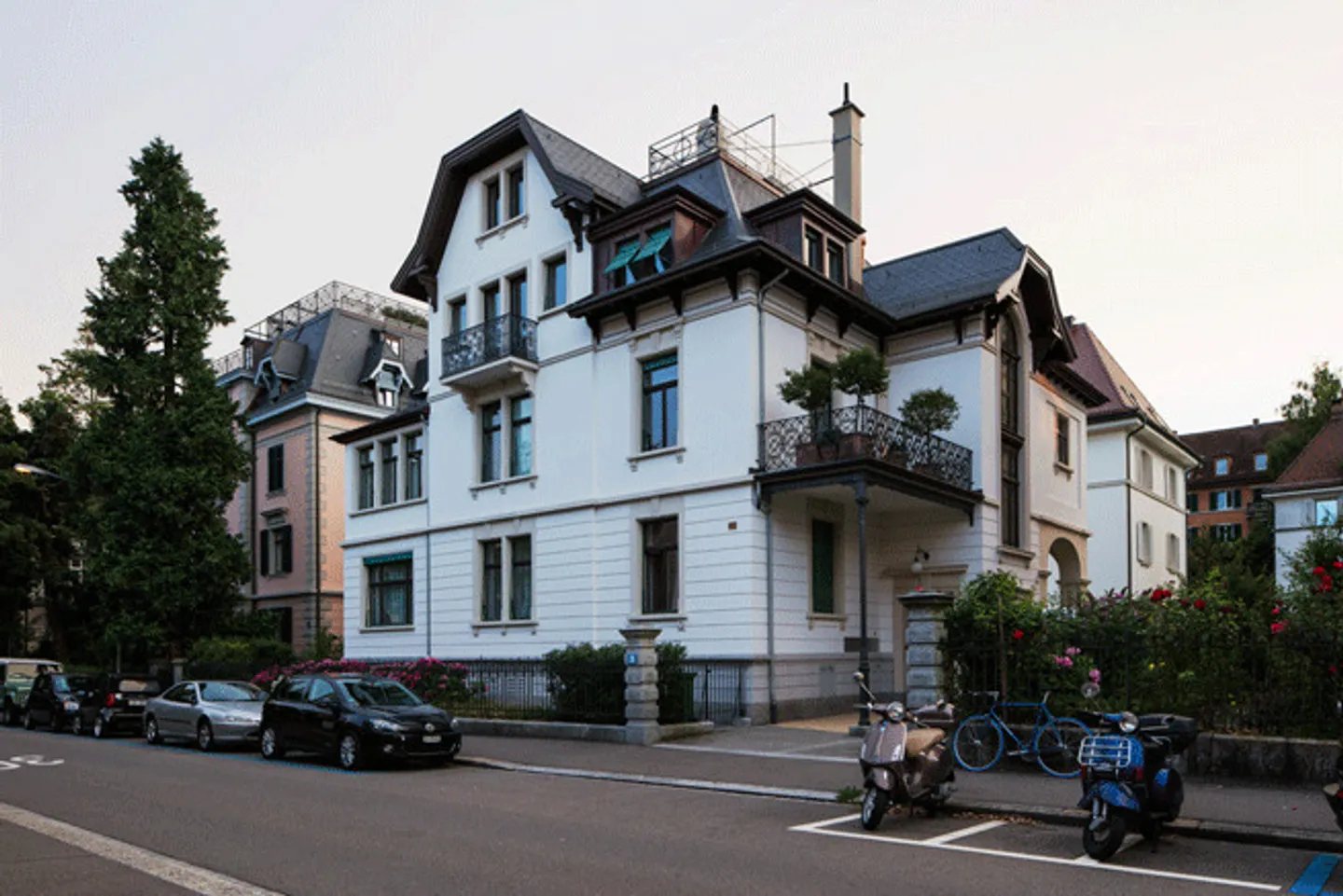Above the rooftops of Zurich! - Photo 1 of 8