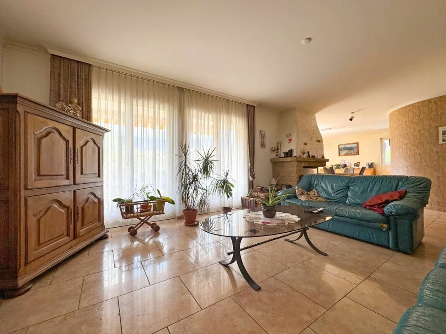 Casa indipendente ad Aigle con giardino. - Foto 9 di 28