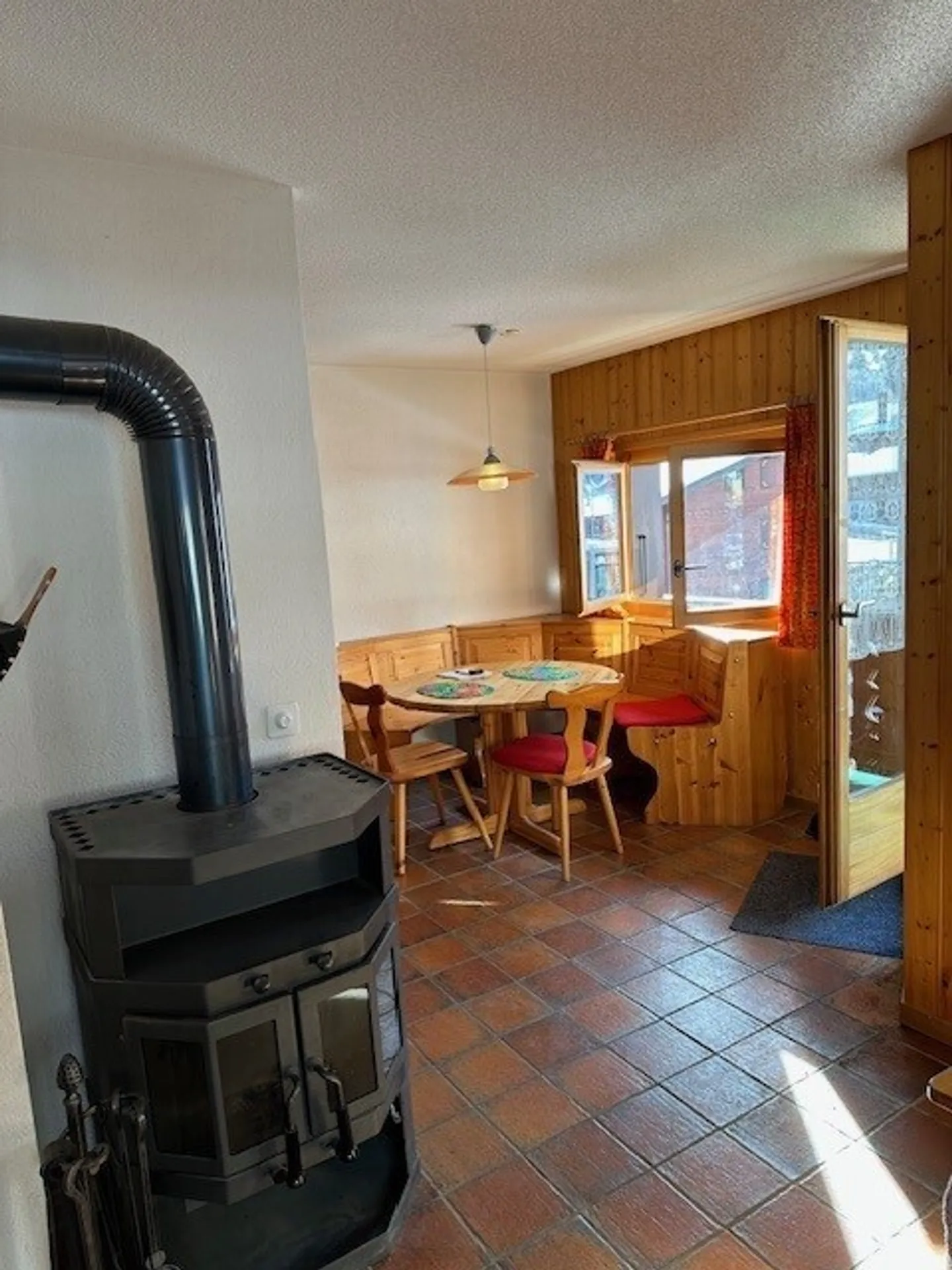 Charming Apartment in Champéry - Photo 8 of 16