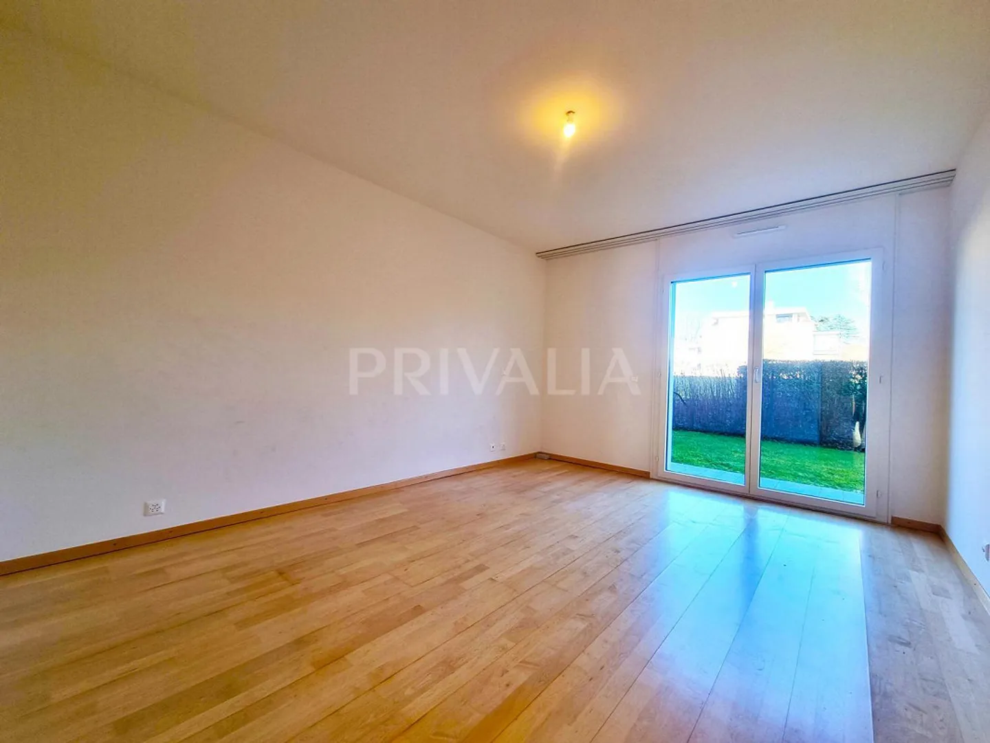 Bel appartement de 6.5 pièces au rez-de-chaussée avec jardin - Photo 5 of 11