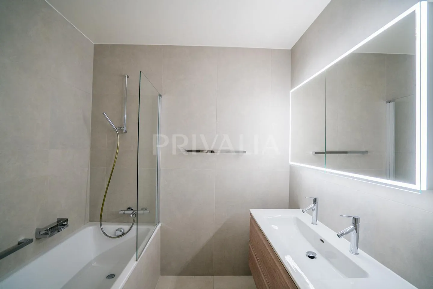 Bel appartement de 6.5 pièces au rez-de-chaussée avec jardin - Photo 6 of 11