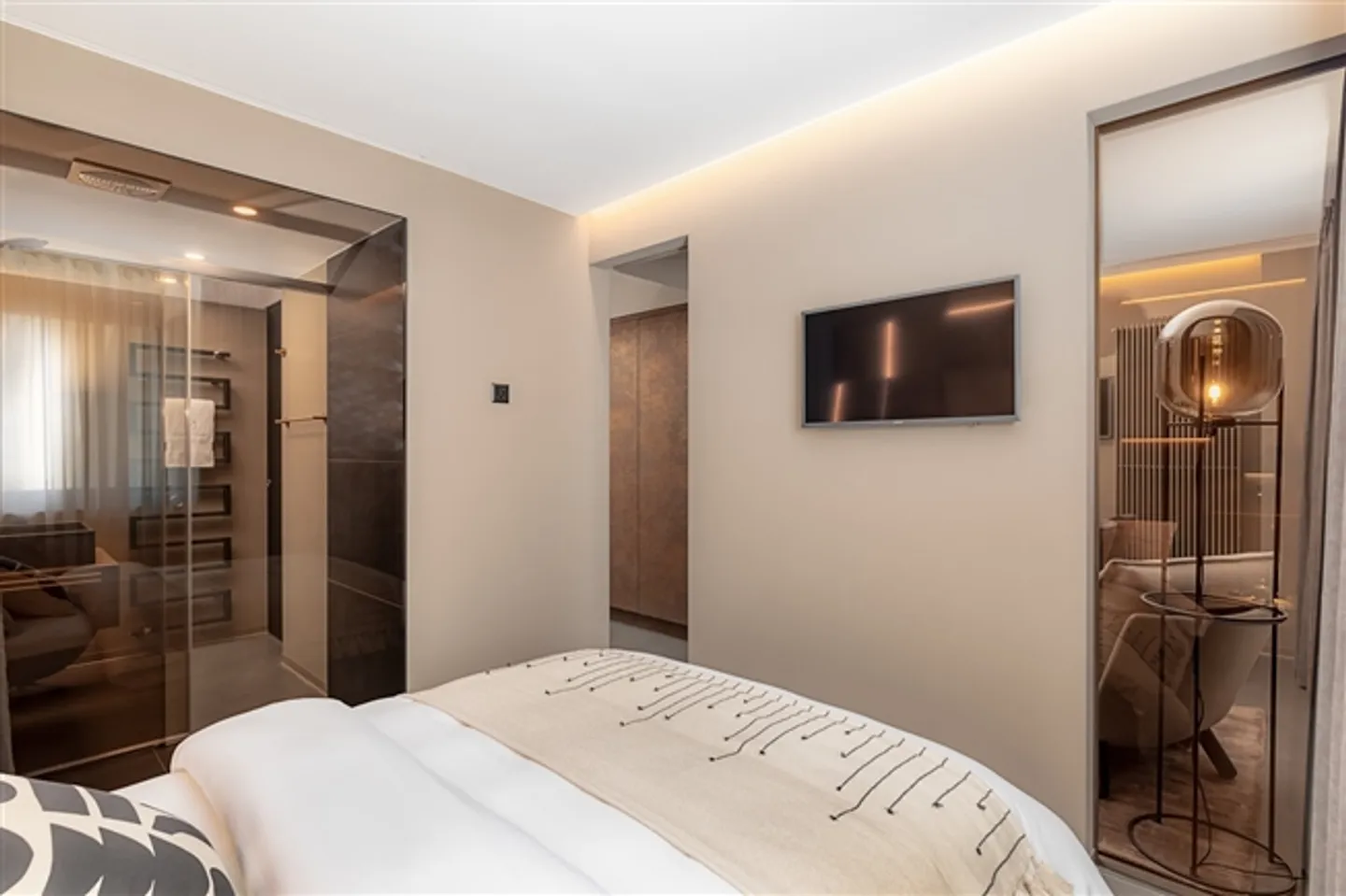 «1 Bedroom Apartment Junior» - Photo 7 of 7