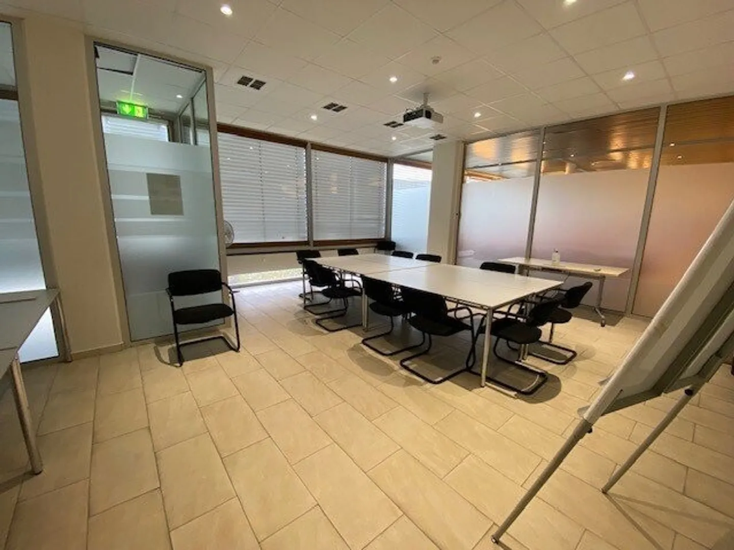 Restaurant - Photo 2 of 12