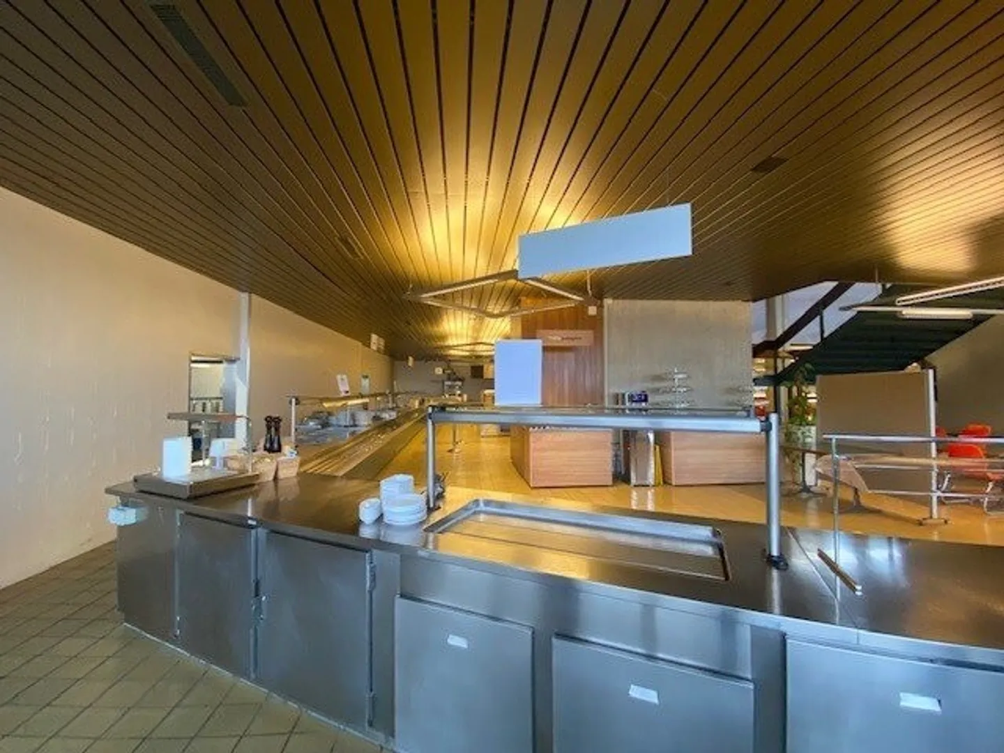 Restaurant - Photo 9 of 12