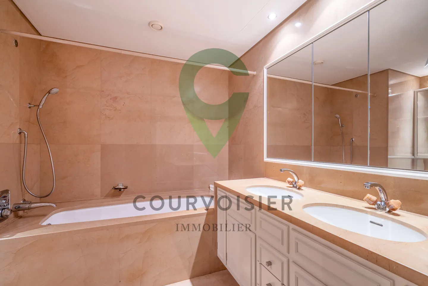 Appartement Élégant avec Jardin Privé - Photo 9 sur 13