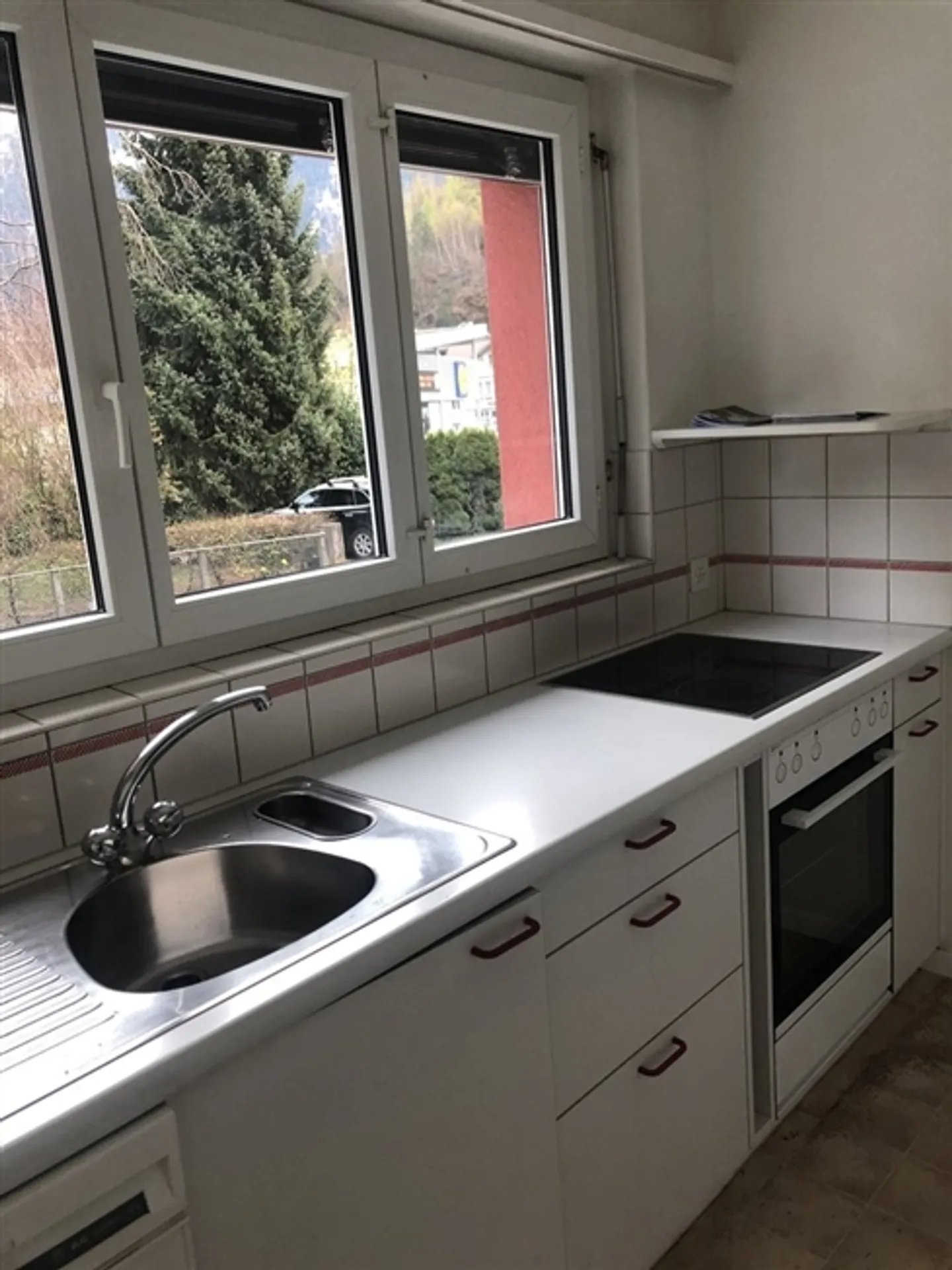 Central 4 1/2-room apartment - Photo 5 of 9