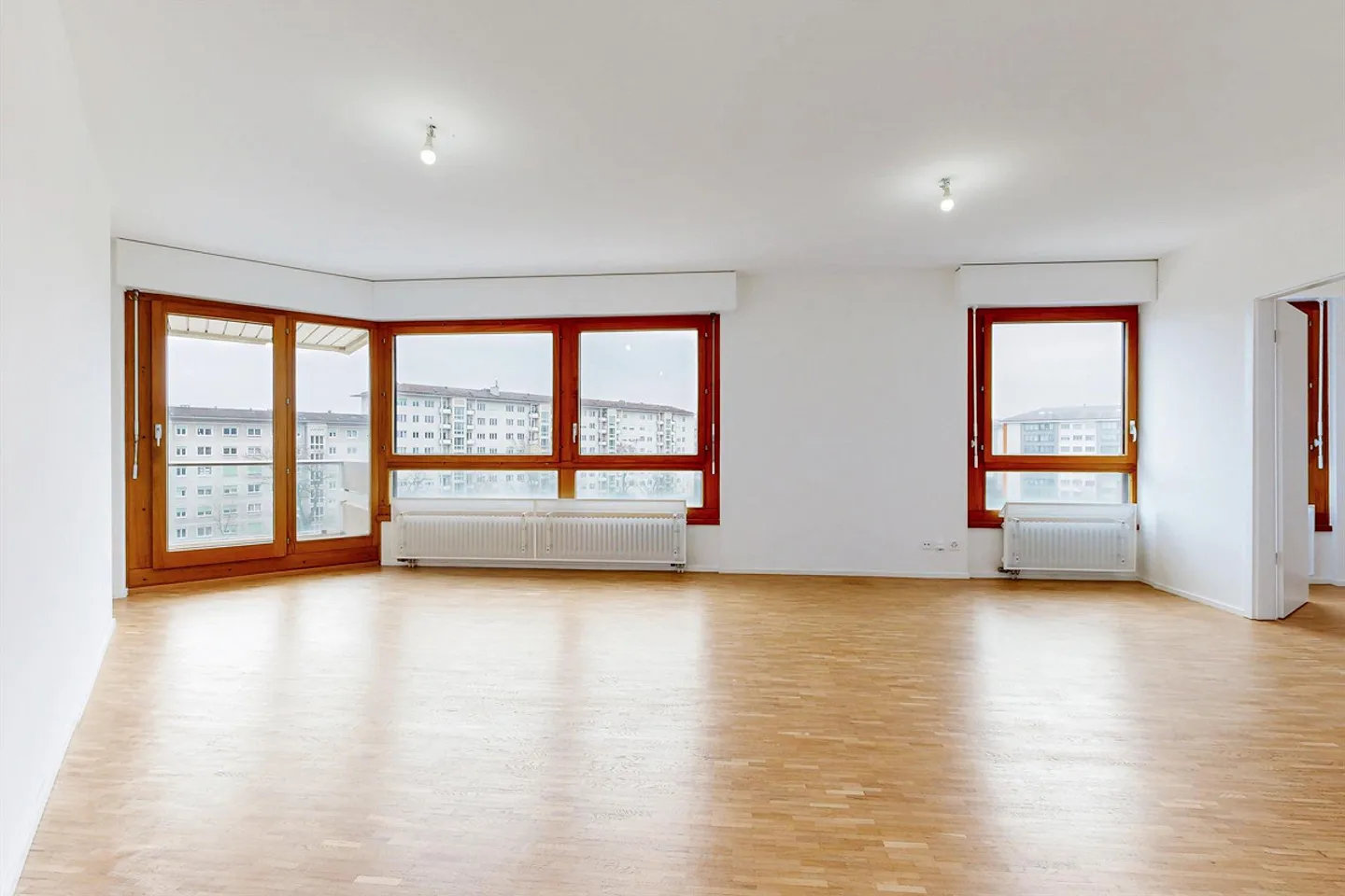 Modernes Apartment mit Balkon - Foto 2 von 10