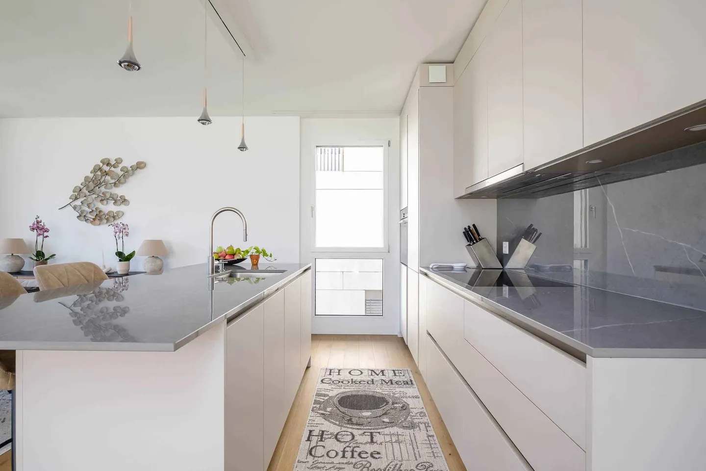 Modern Apartment in Troinex - Photo 6 of 13