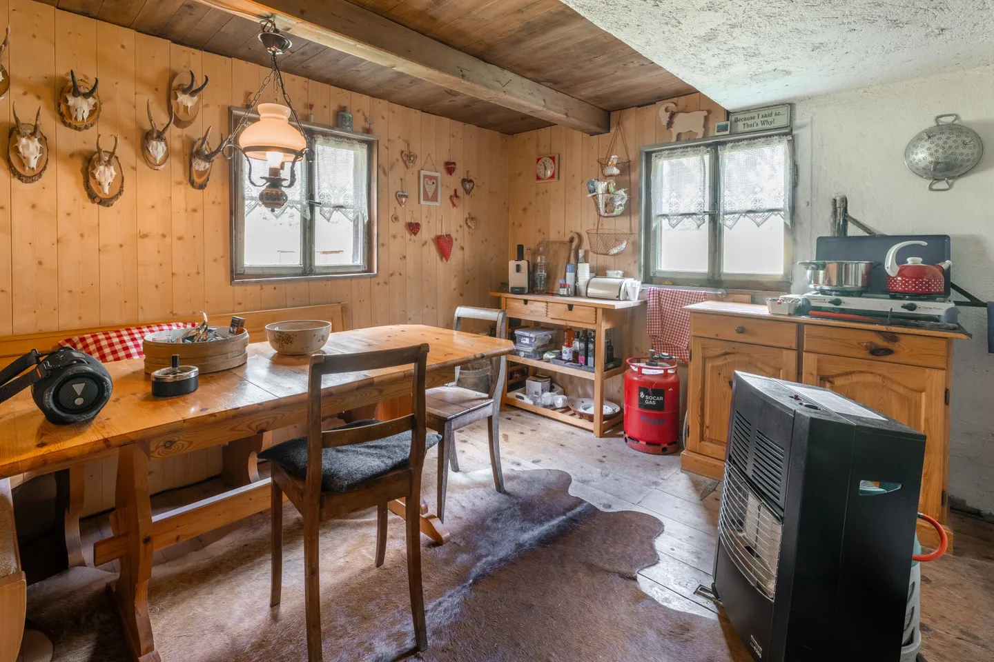 Rifugio di montagna incluso costruzione di stalla con potenziale di espansione in vendita - Foto 4 di 20