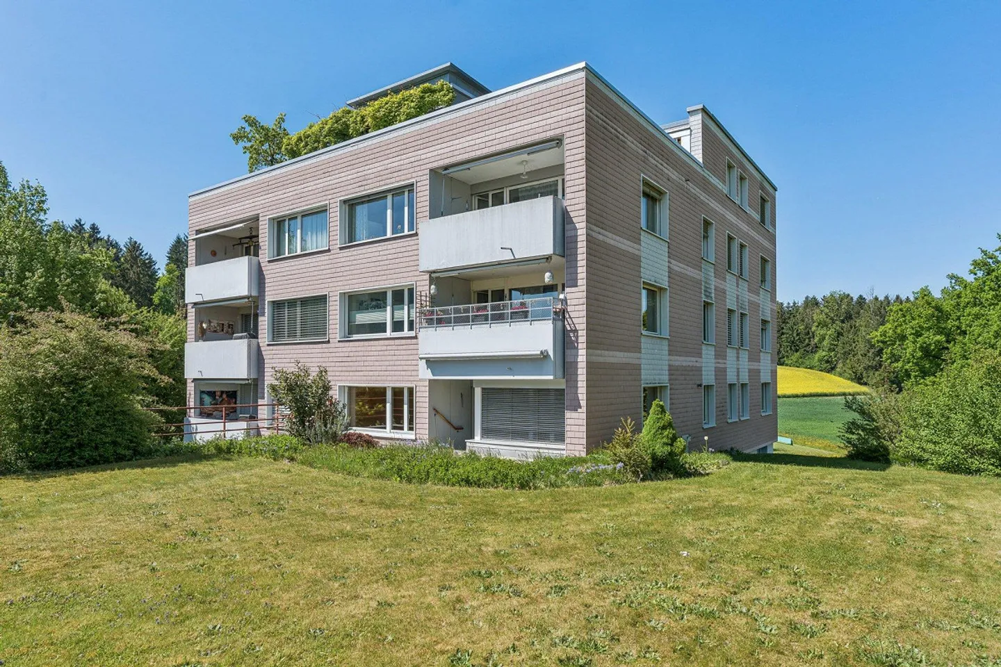 Familienwohnung mit Garten - Foto 1 von 7