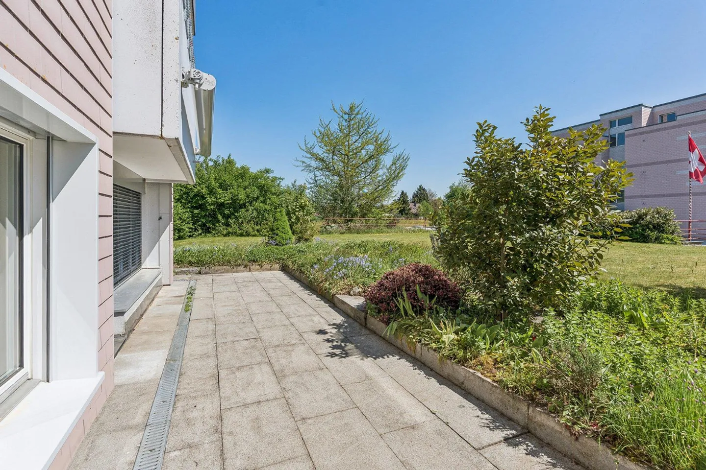 Familienwohnung mit Garten - Foto 2 von 7