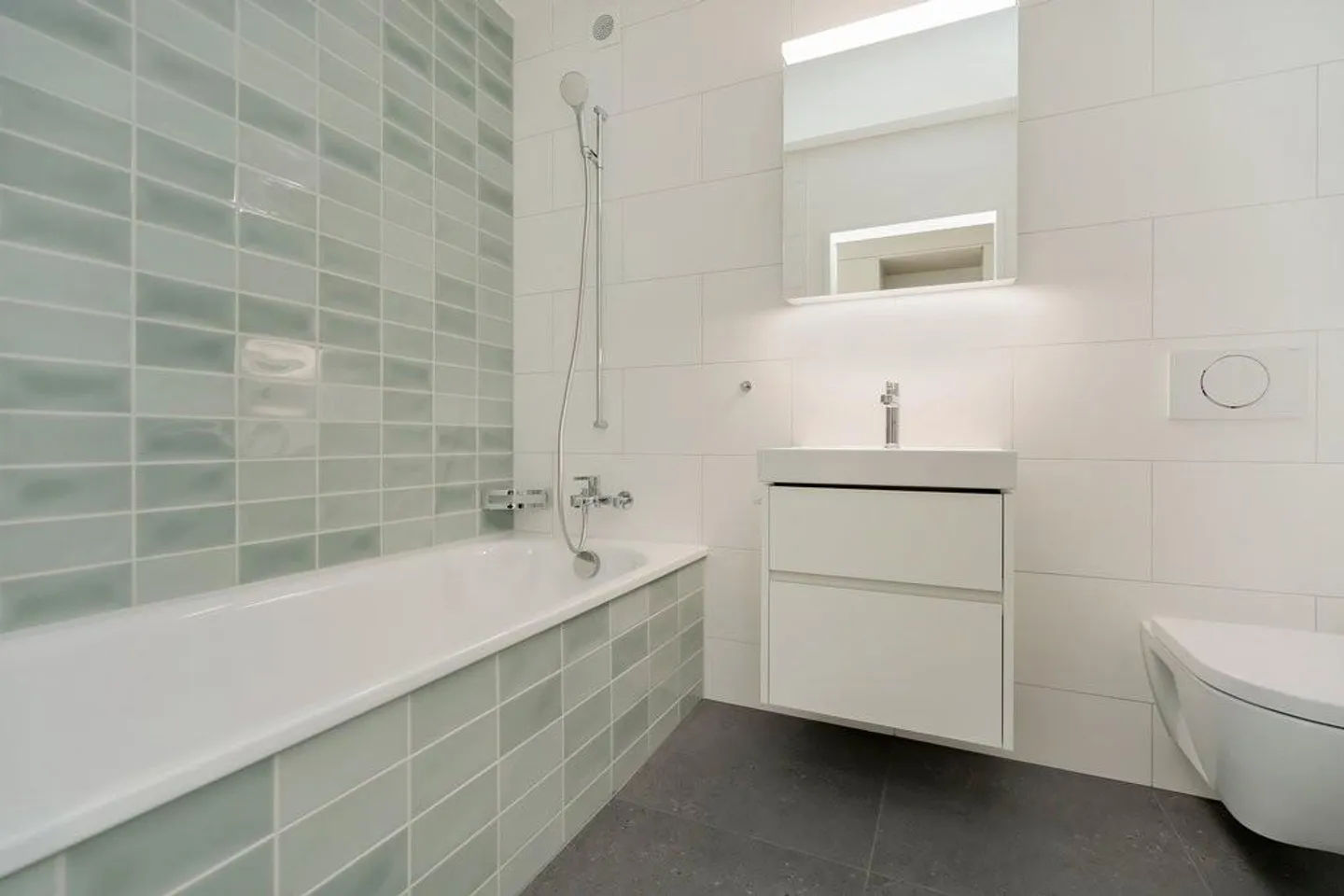 Facile da innamorarsi! Appartamento attico cerca inquilini - Foto 3 di 10