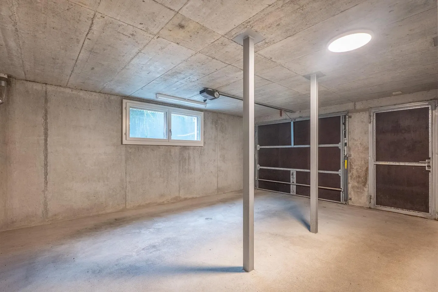 2.5-Zimmer-Wohnung mit grosser Dachterrasse in ruhiger Lage - Foto 10 von 11