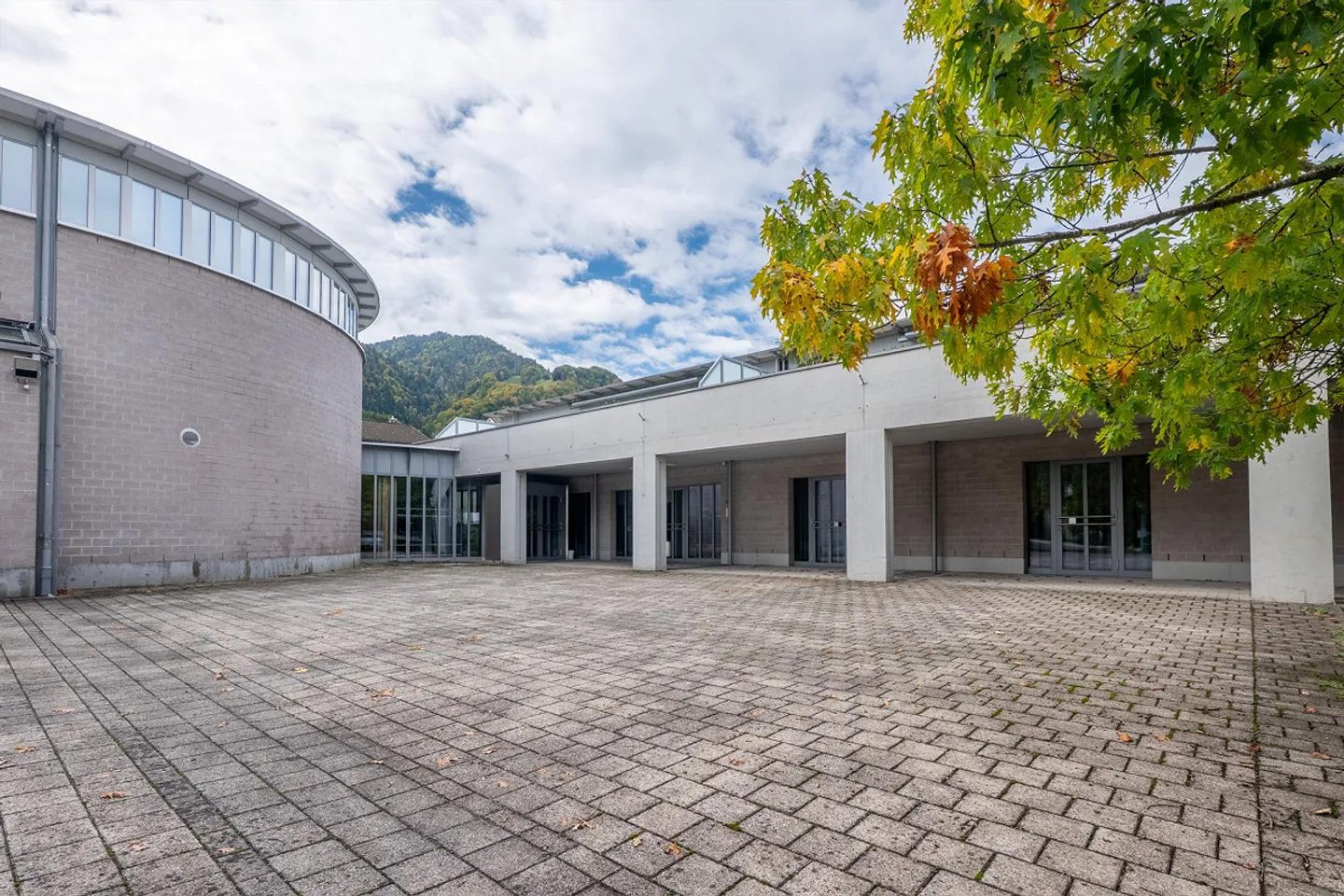 2.5-Zimmer-Wohnung mit grosser Dachterrasse in ruhiger Lage - Foto 11 von 11