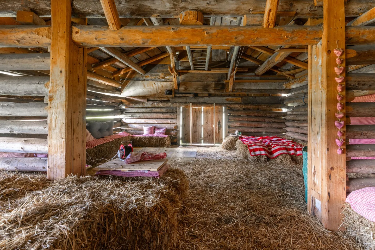 Rifugio di montagna incluso costruzione di stalla con potenziale di espansione in vendita - Foto 16 di 20