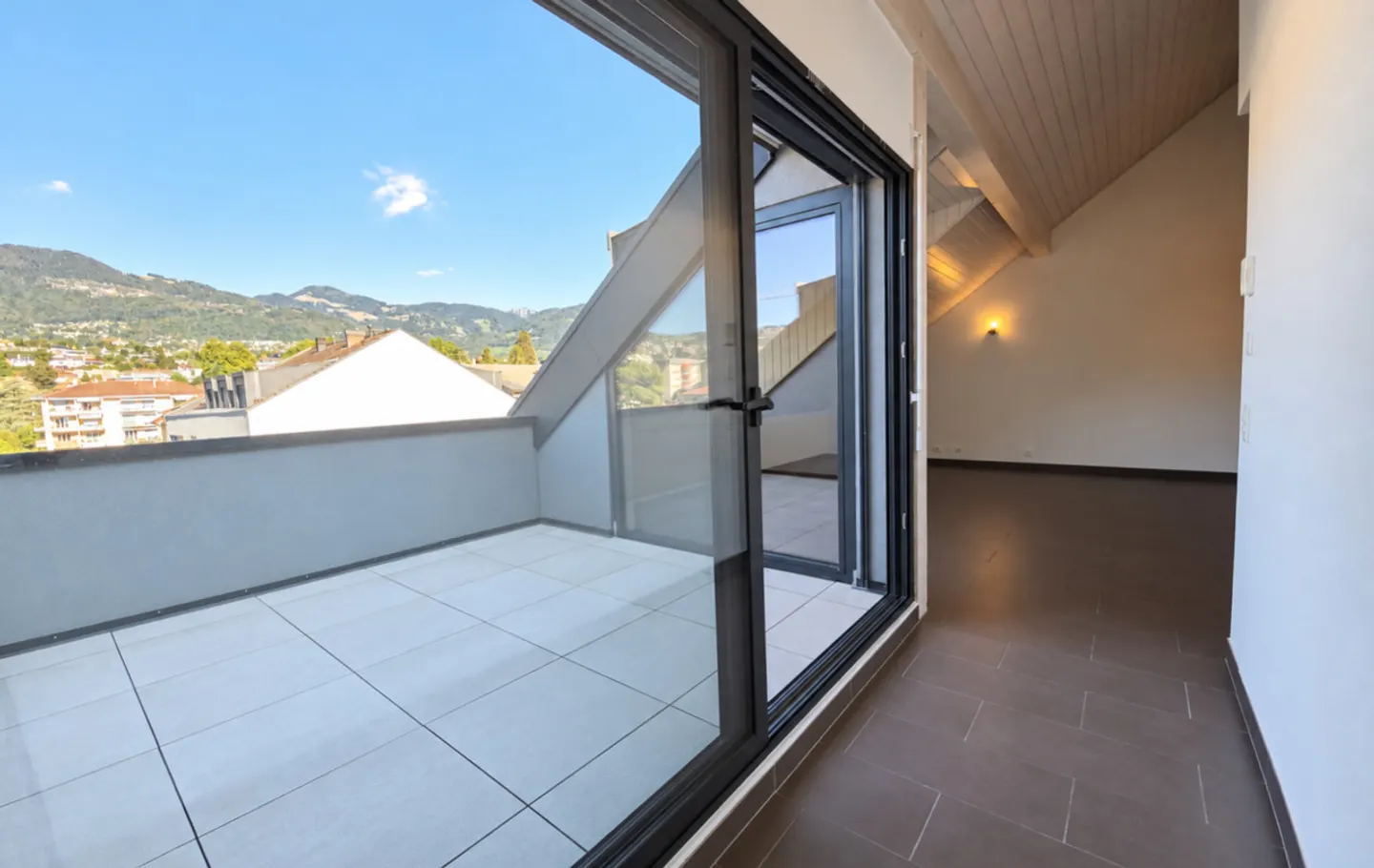 Appartement moderne de 2 pièces - Photo 10 sur 12