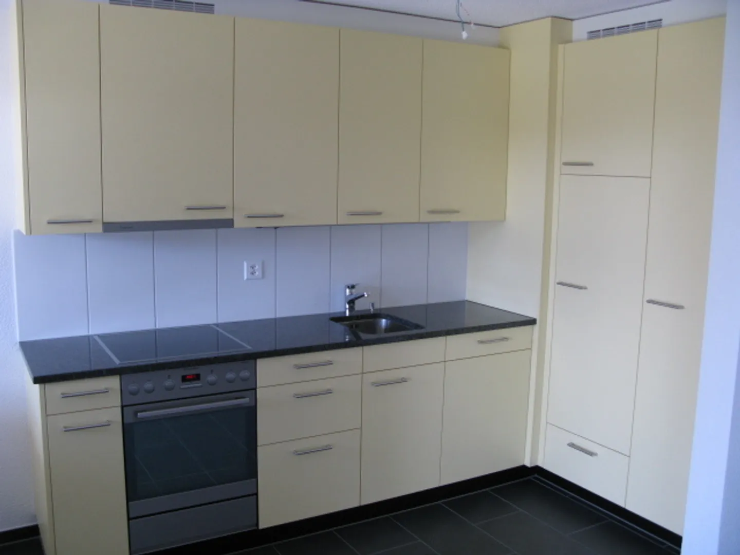 Apartment with large balcony and own ecological electricity - Photo 3 of 12