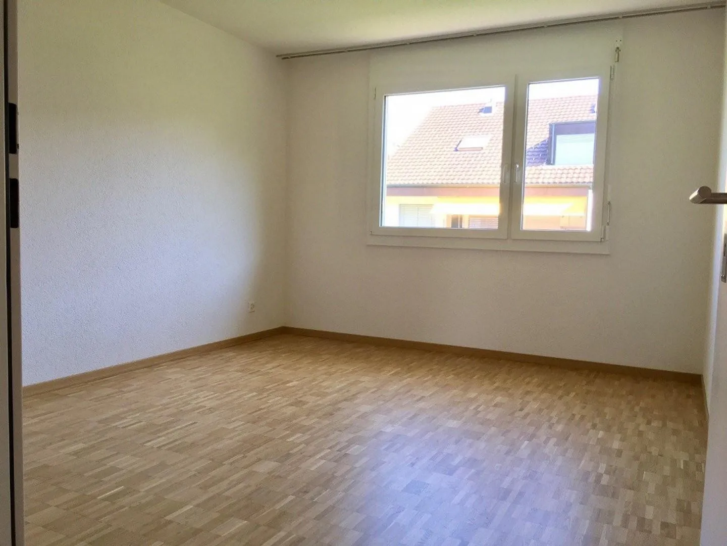 3.5-room apartment of 68 m² on the 1st floor - Photo 5 of 10
