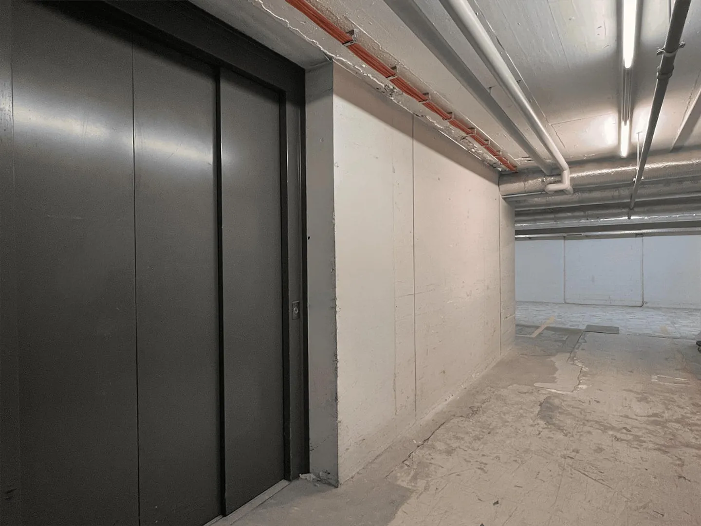 Spazi di stoccaggio centrali con ascensore - da 20 a 76 m2! - Foto 7 di 7