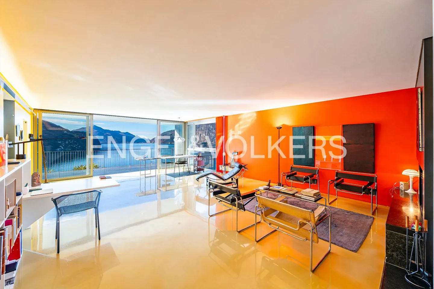 Chalet mit atemberaubendem Seeblick - Foto 2 von 13