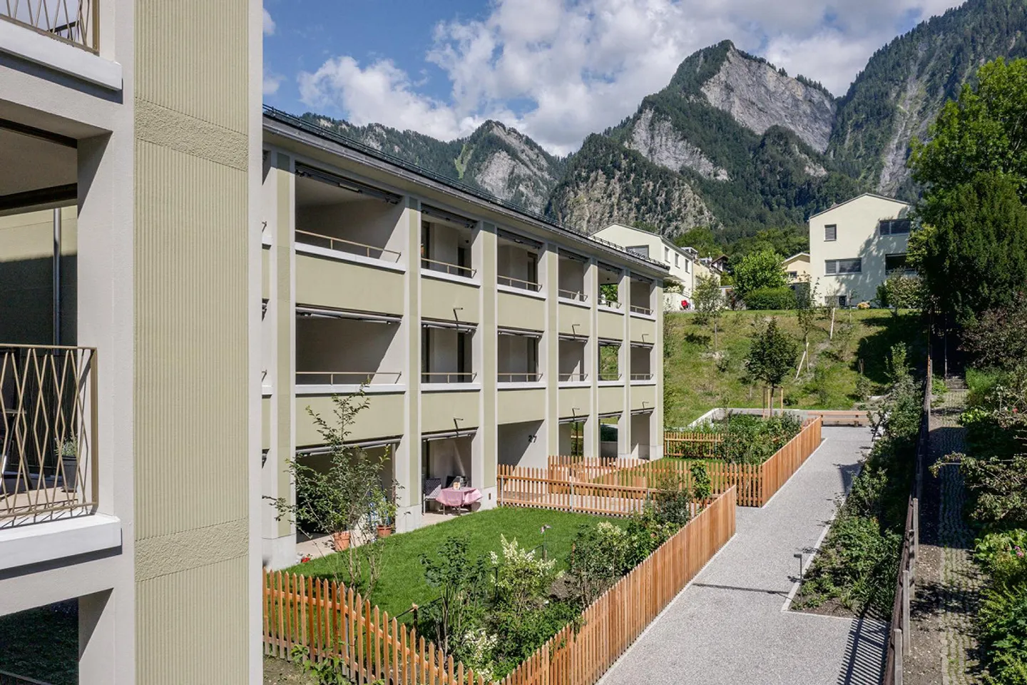 Nouvel appartement avec un agencement spacieux et une terrasse couverte - Photo 6 sur 7