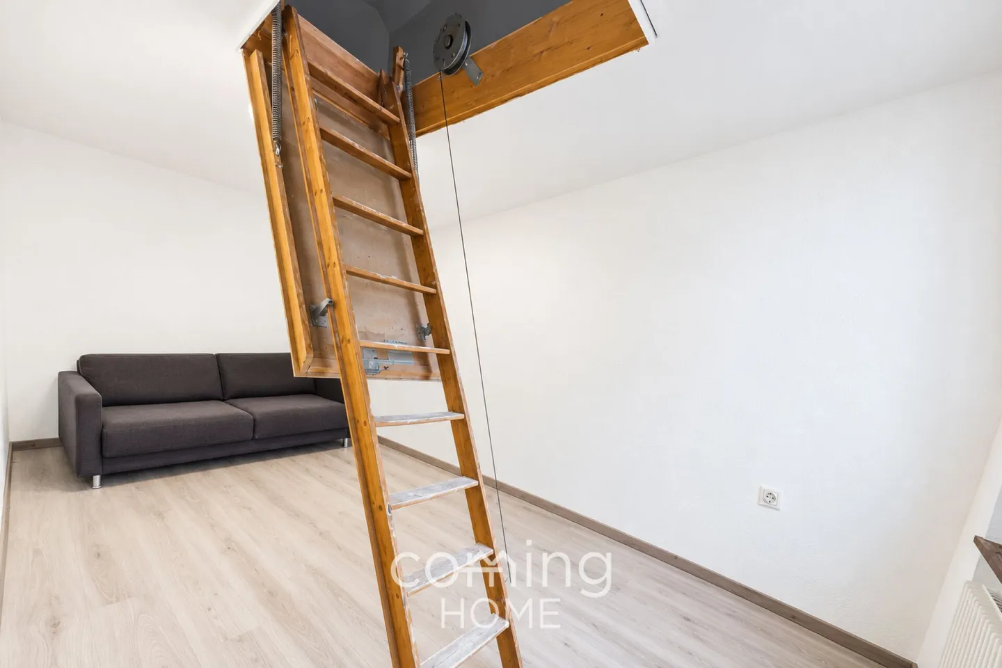 Charming half of a house with three residential units in the Saastal. - Photo 4 of 16