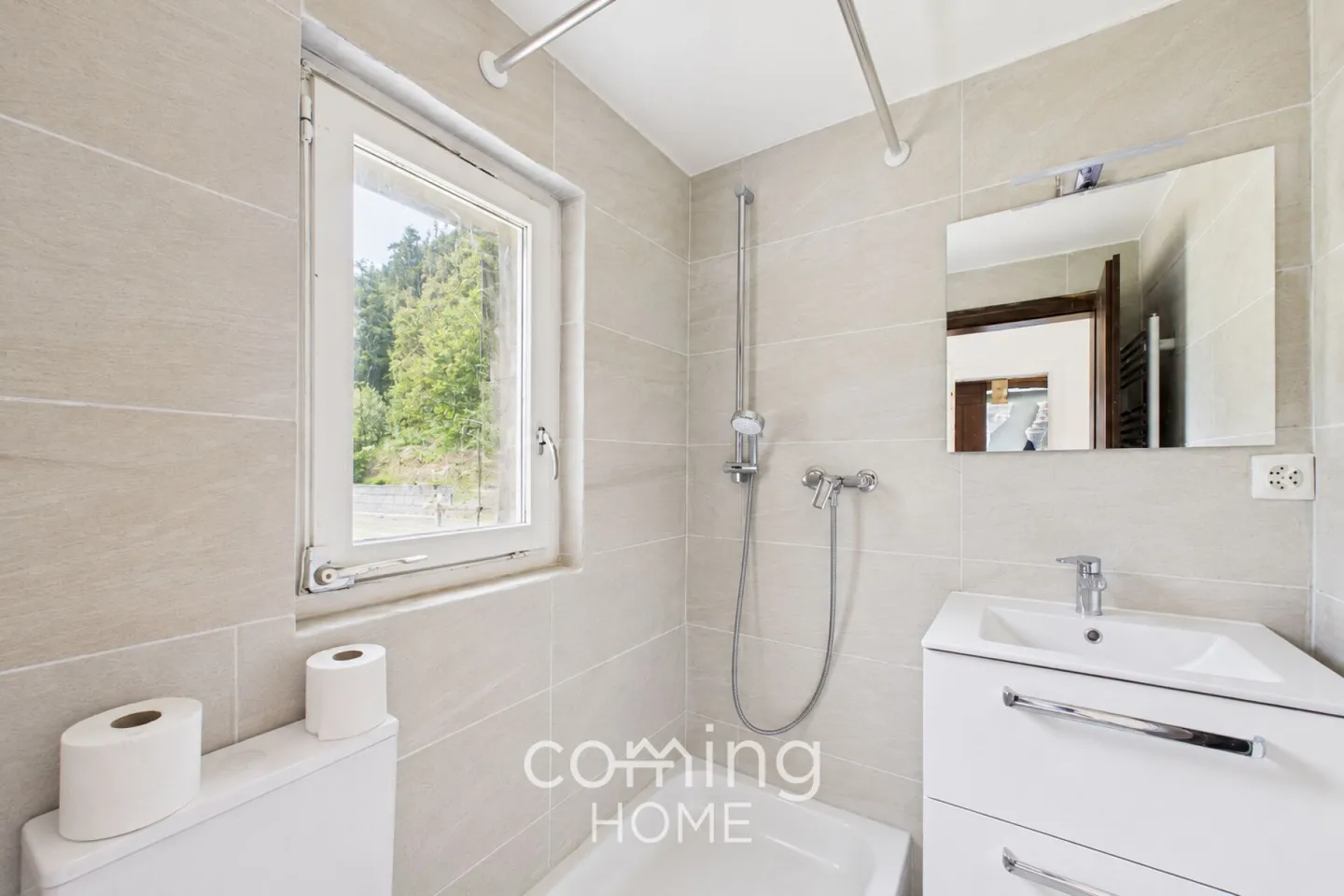 Charming half of a house with three residential units in the Saastal. - Photo 7 of 16