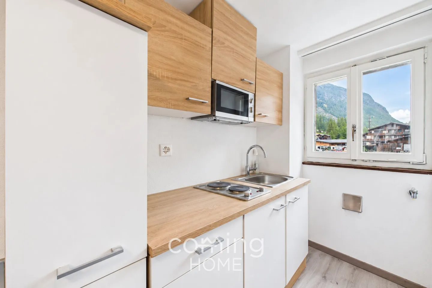 Charming half of a house with three residential units in the Saastal. - Photo 9 of 16