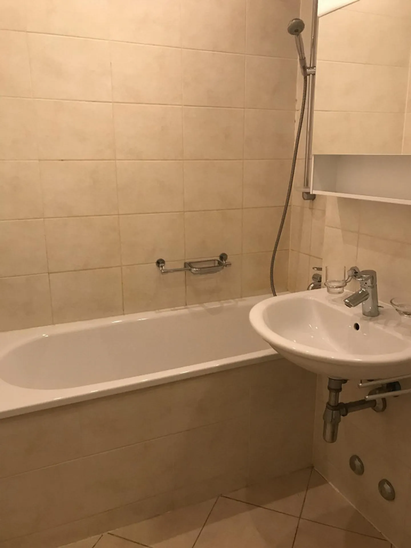 Bel appartement dans le quartier des banques - Photo 2 sur 4