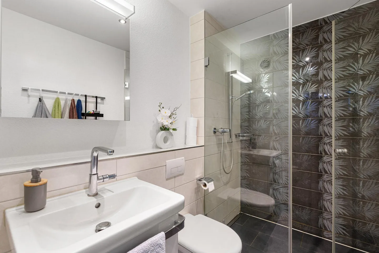 Vivre avec de l'espace : Moderne, 4,5 pièces et deux espaces extérieurs - Photo 8 sur 10