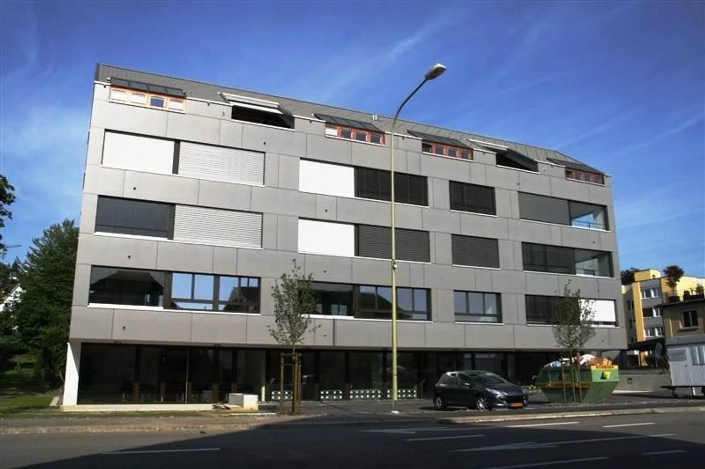 Posto auto doppio in affitto vicino alla città - Foto 1 di 1