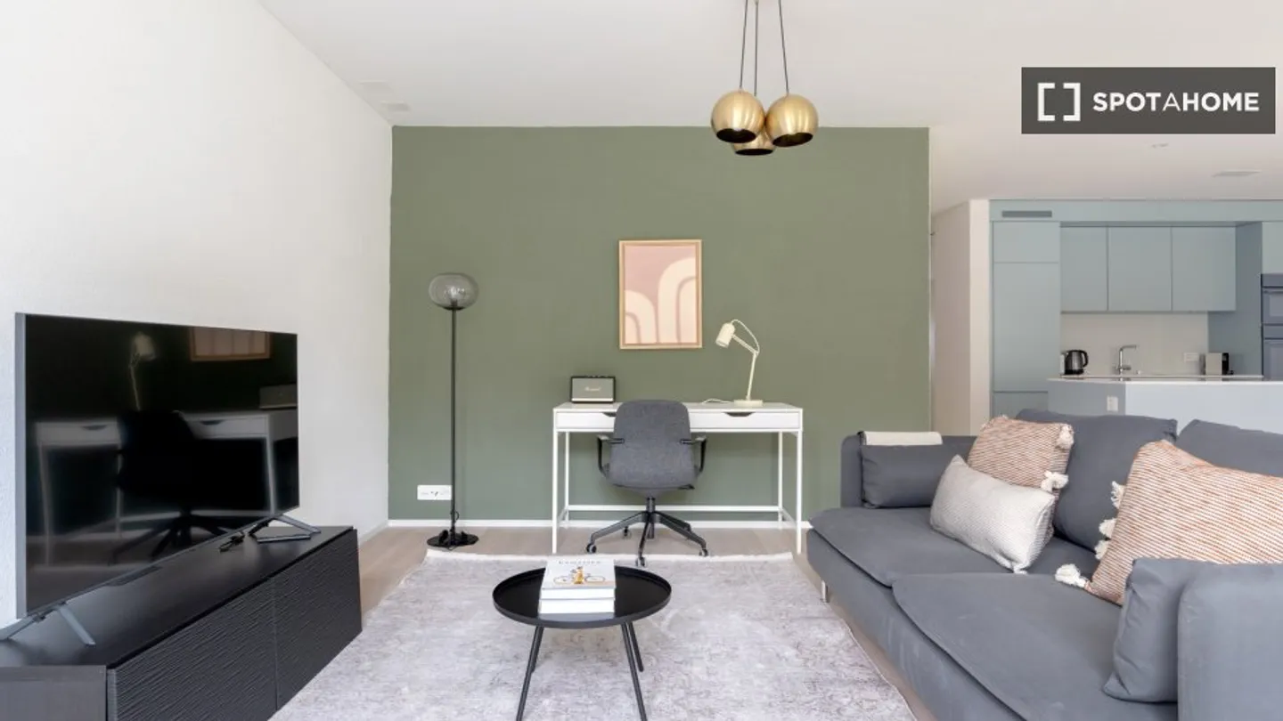 Apartment for rent - Photo 1 of 14