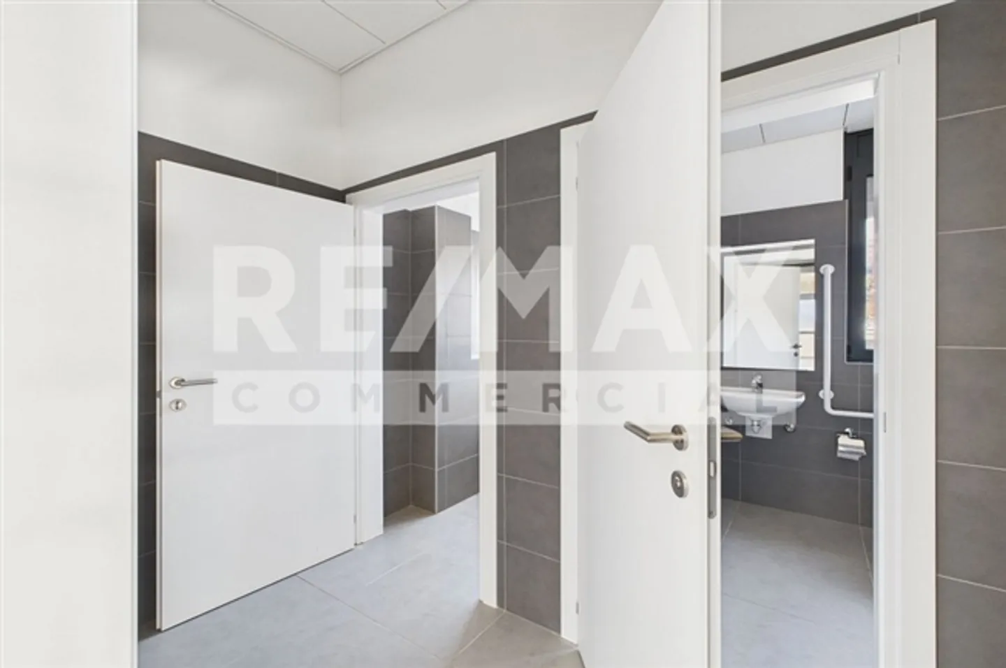 Apartment - Photo 8 of 13