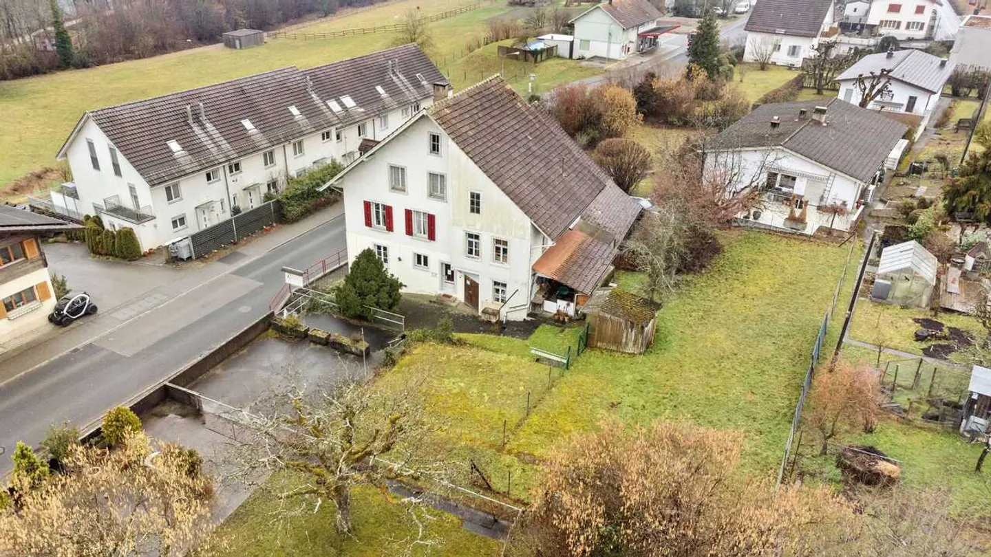 Terreno edificabile con potenziale di sviluppo sul versante sud - Foto 2 di 13