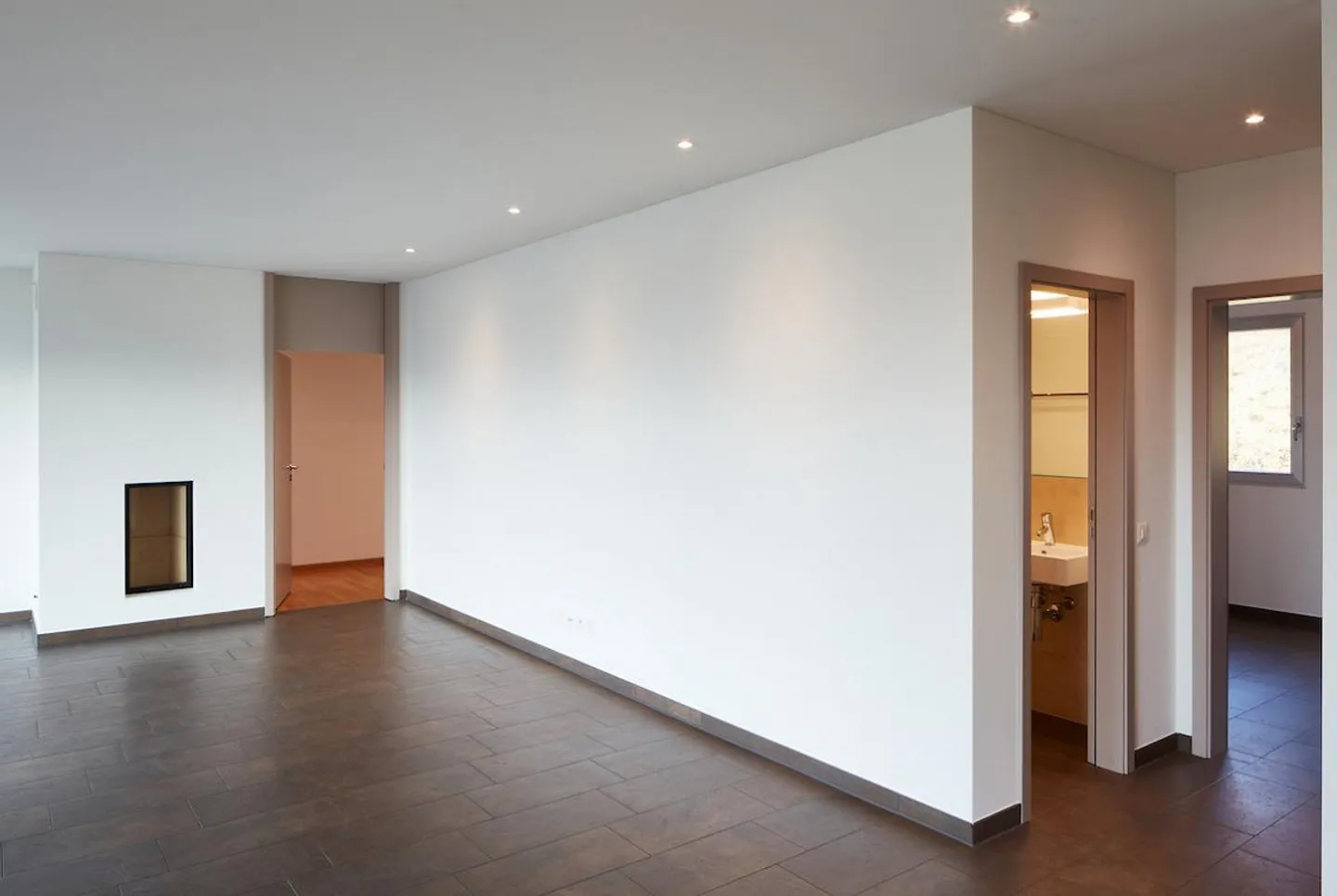 5.5-room apartment with terrace in Comano - Photo 4 of 14