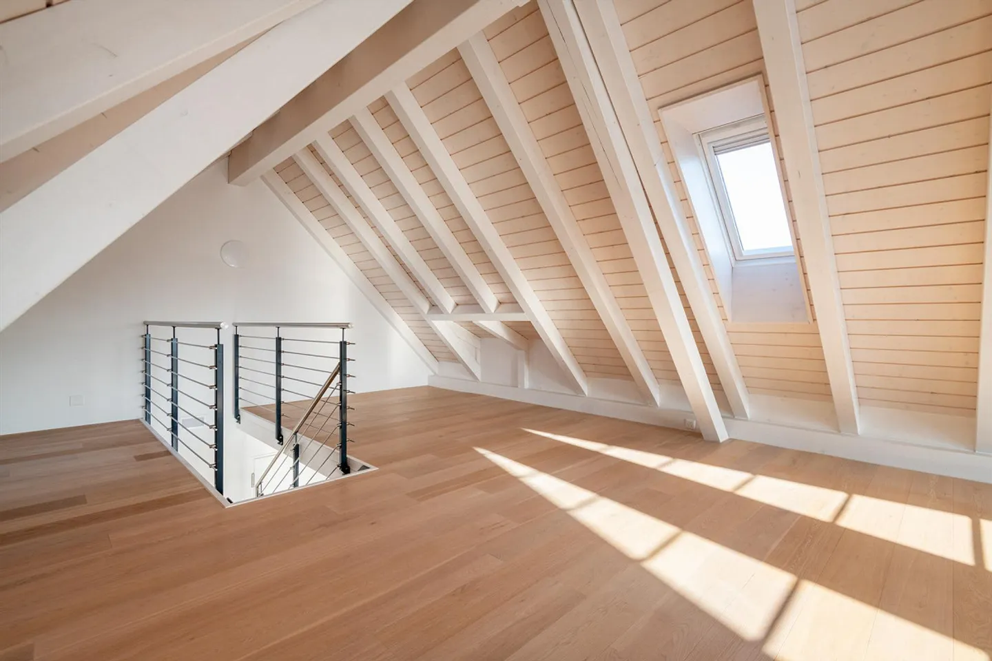 Dreamlike Apartment in a Low-Tax Community - Photo 10 of 17