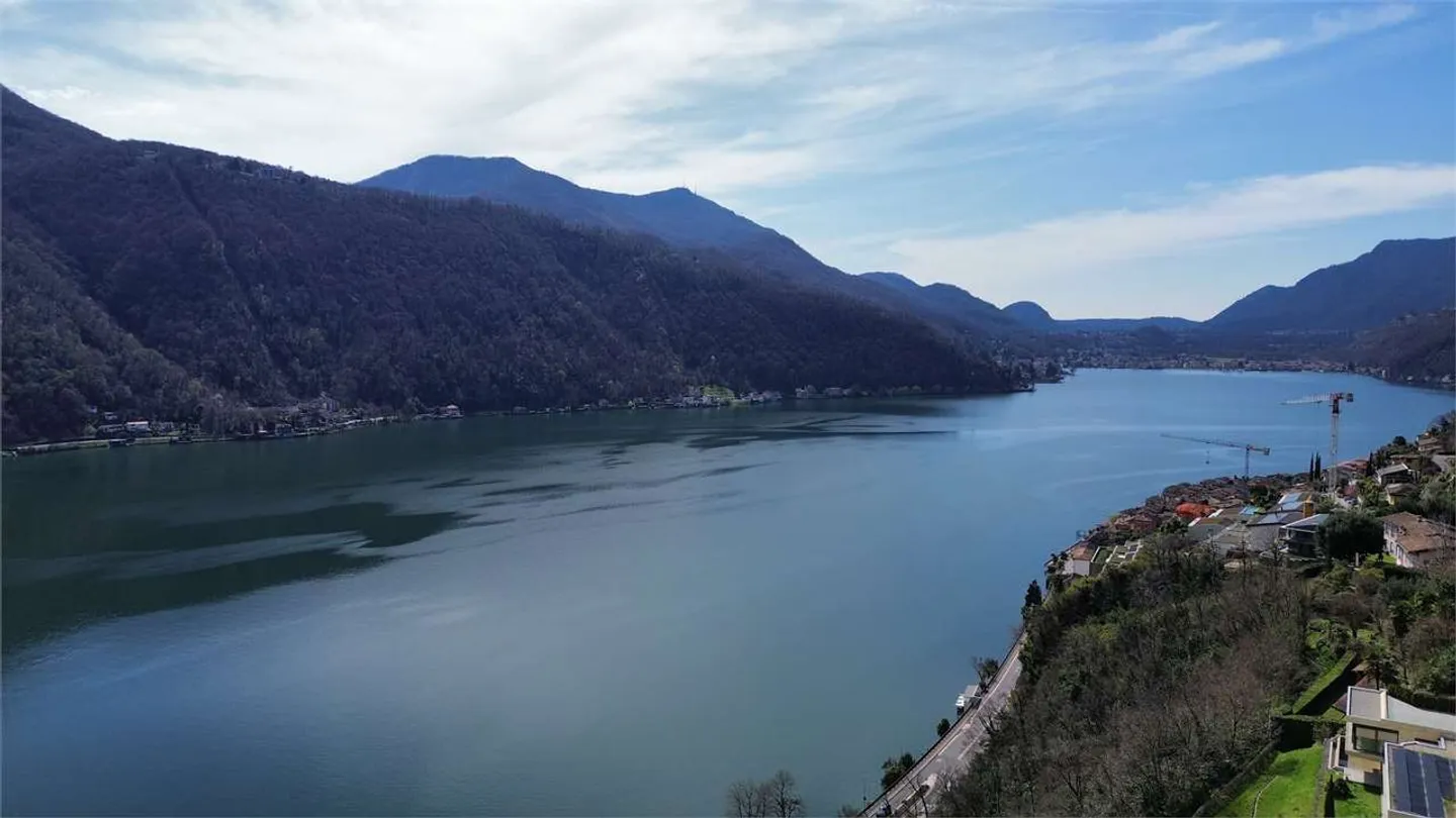 Schöne Villa mit herrlichem Seeblick in Vico Morcote - Foto 2 von 4