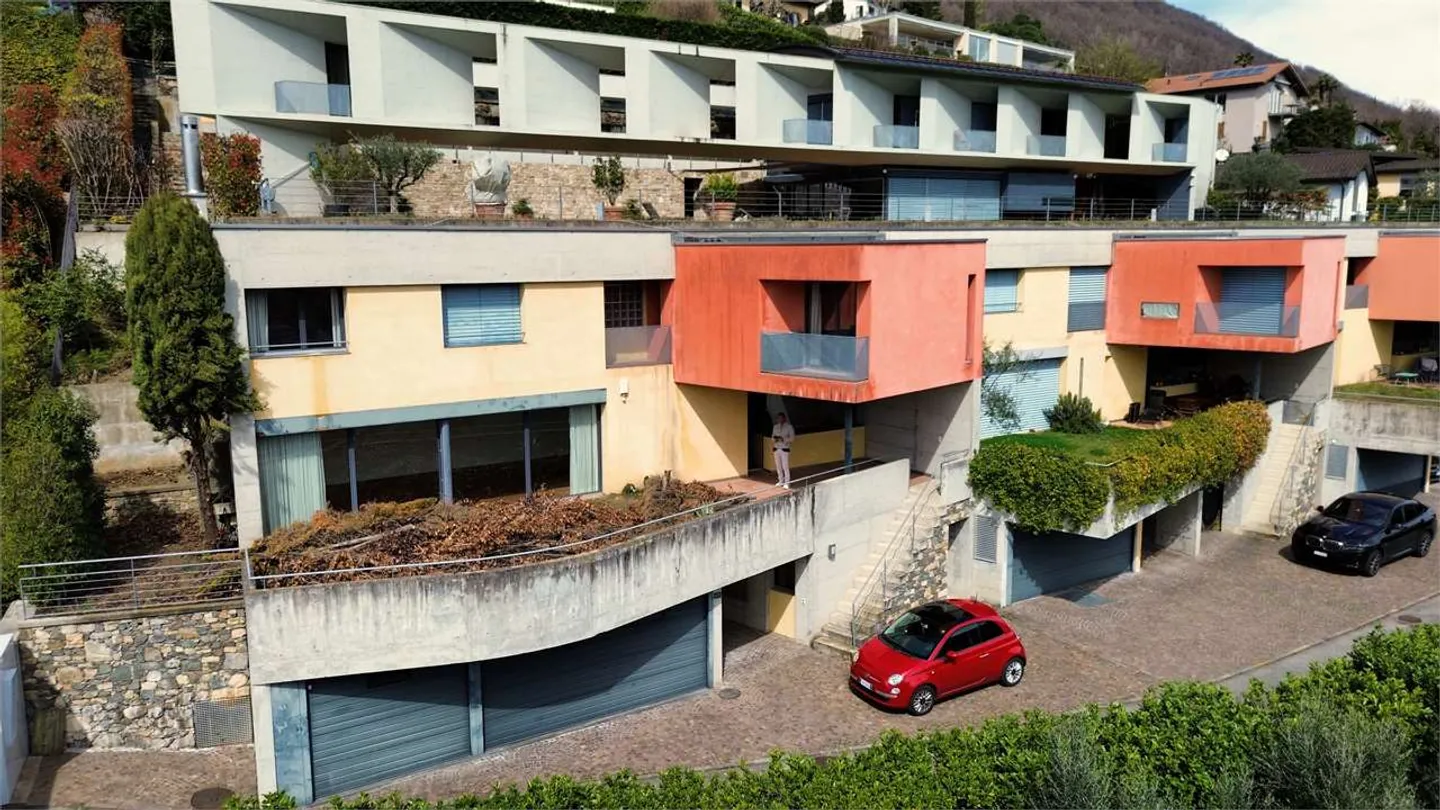 Schöne Villa mit herrlichem Seeblick in Vico Morcote - Foto 3 von 4